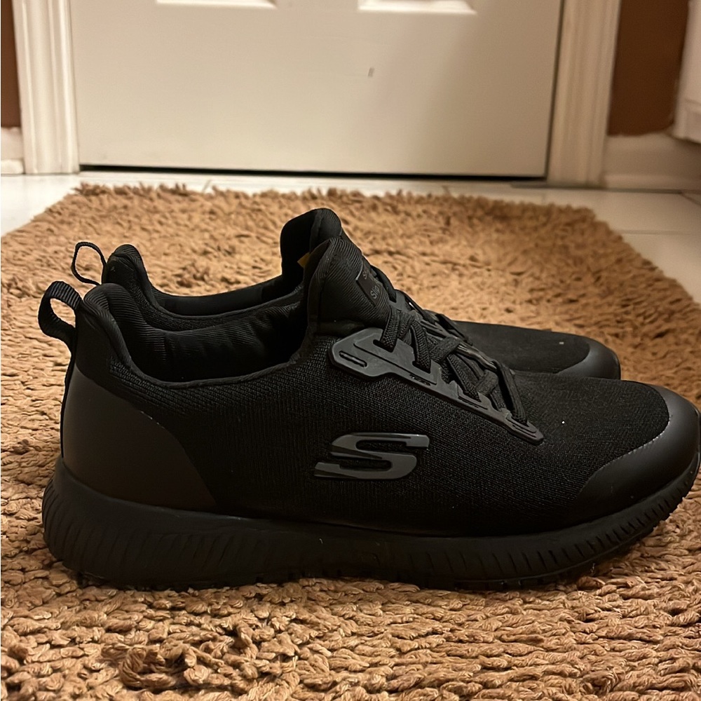 Sketchers Non-Slip Shoe